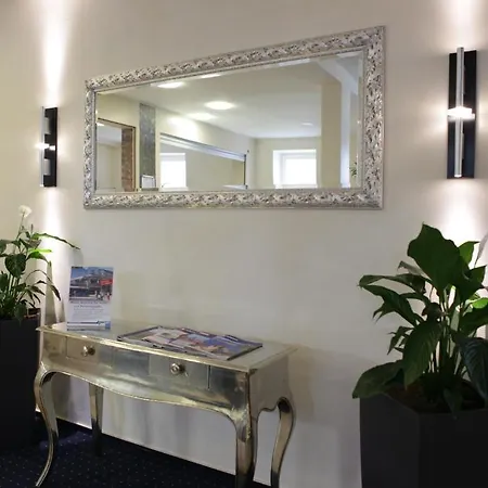 Hotell Stadthotel 3*